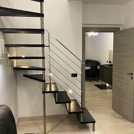 Attico Milano-Bicocca Apartment Bagian luar foto