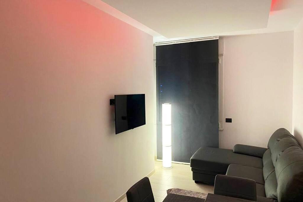 Attico Milano-Bicocca Apartment Bagian luar foto