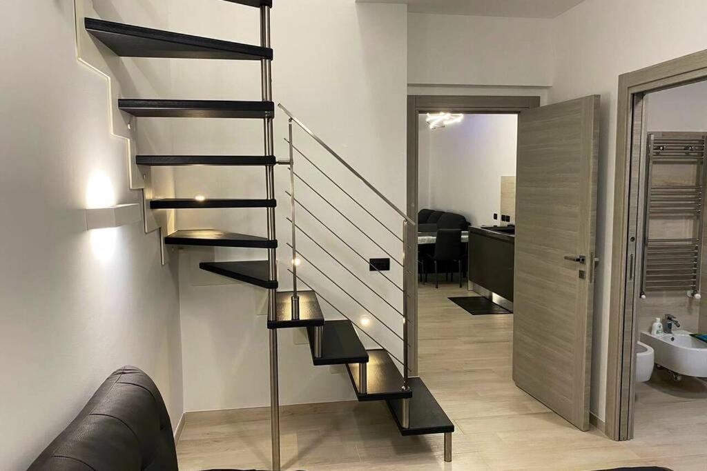 Attico Milano-Bicocca Apartment Bagian luar foto