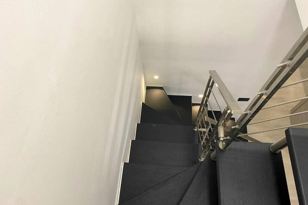Attico Milano-Bicocca Apartment Bagian luar foto