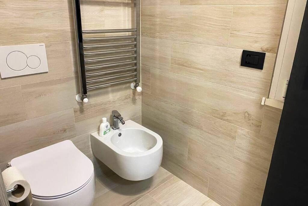 Attico Milano-Bicocca Apartment Bagian luar foto