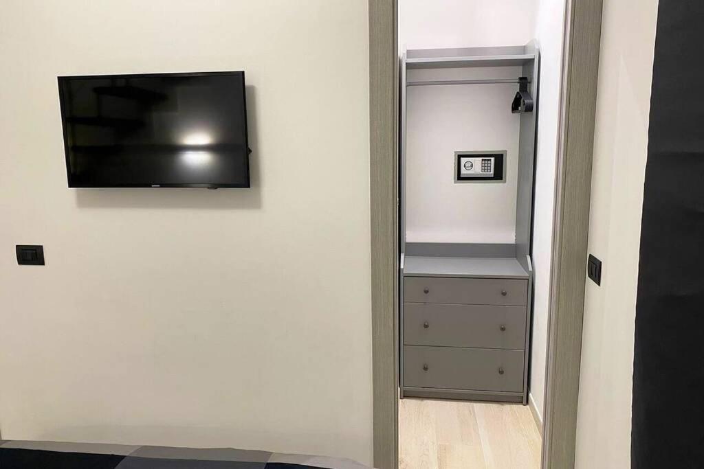 Attico Milano-Bicocca Apartment Bagian luar foto